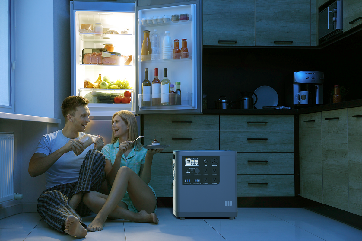 How to Weather the Storm and Keep Warm During a Power Outage